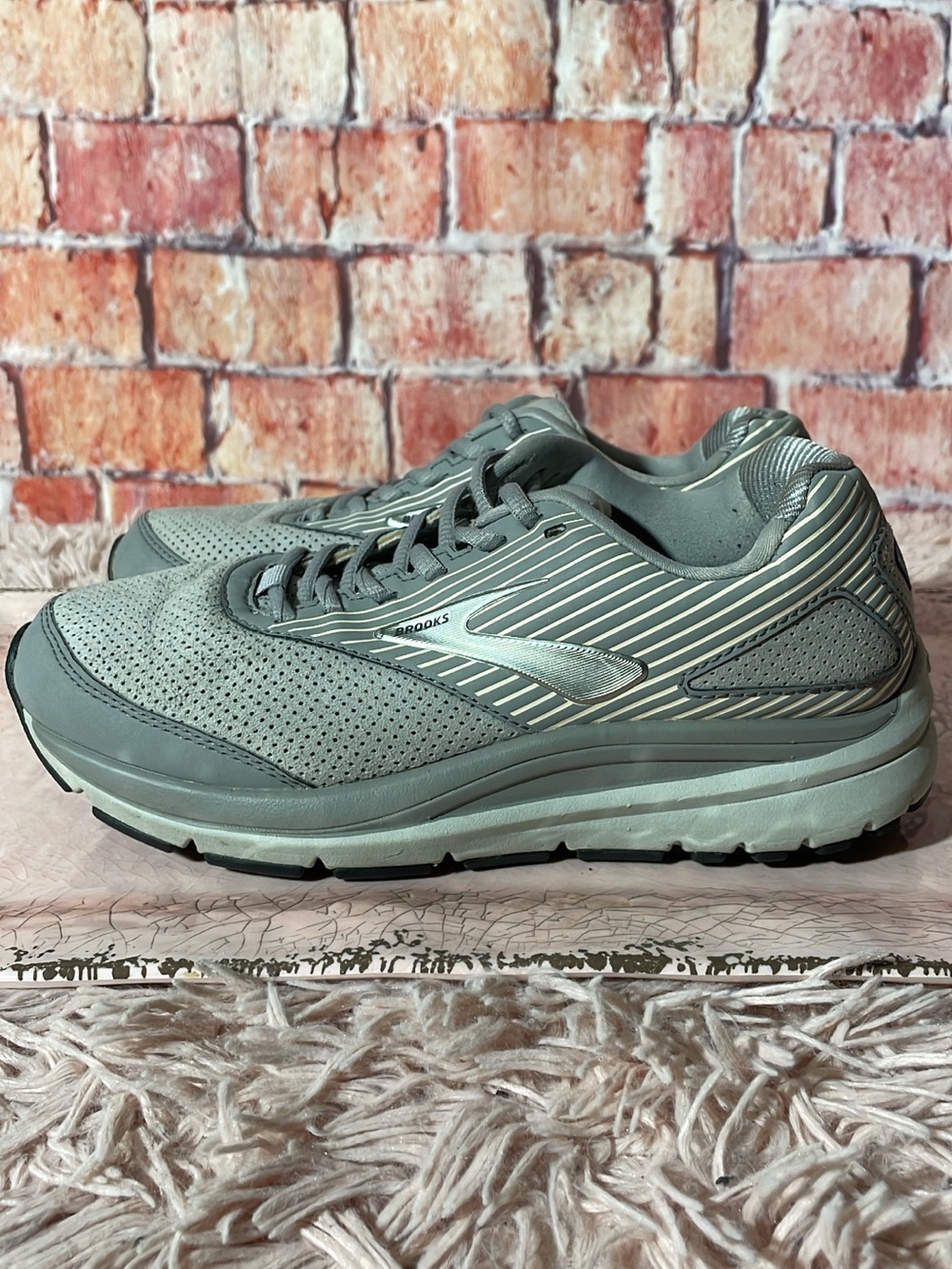 Brooks Light Gray Perforated Running Sneakers